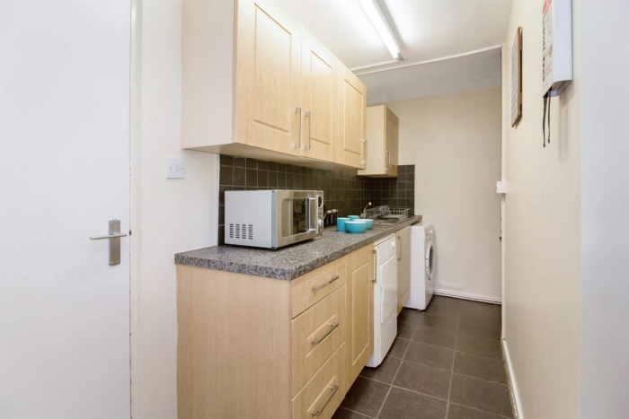 4 Bedroom Apartment