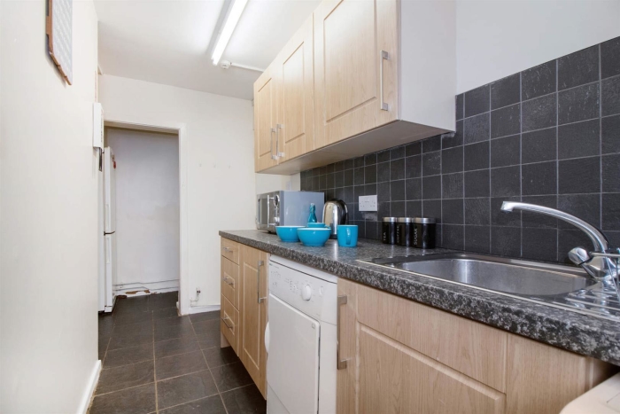4 Bedroom Apartment