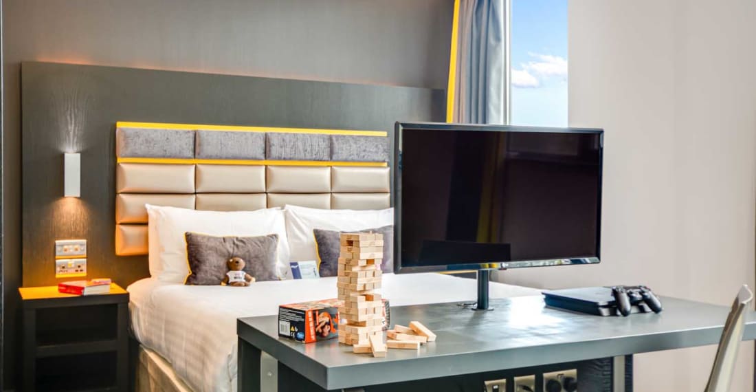 Aparthotel & Serviced Apartments in Chester City Centre Roomzzz Aparthotels