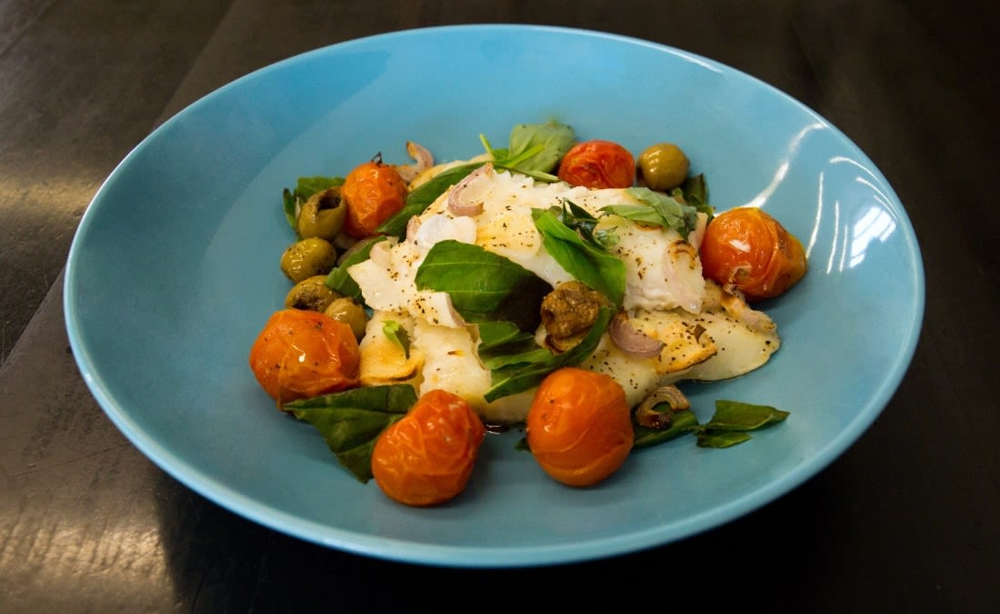 Recipe: Baked cod with tomato | IconInc