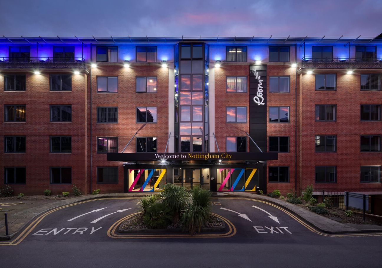 Hotel in Nottingham & Serviced Apartments | Roomzzz Aparthotels