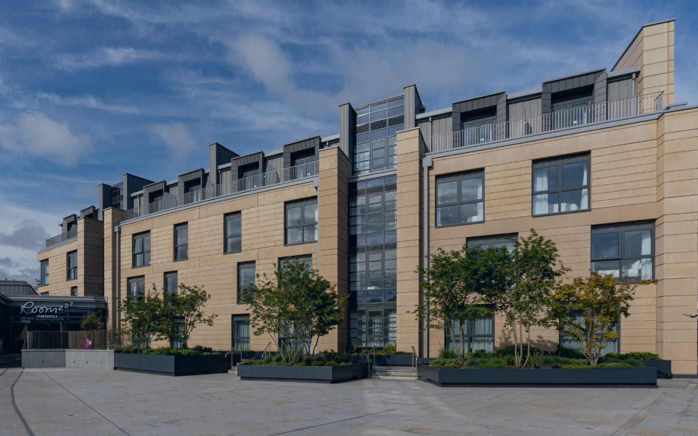 Aparthotel & Serviced Apartments in Edinburgh, UK | Roomzzz Aparthotels