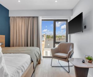 Iconinc The Bonnie: Smart Apartment