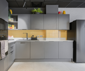Mega Kitchen