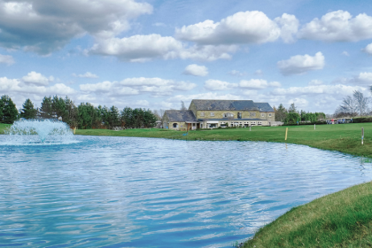Best Place to Play Golf in Leeds for Beginners, Families and Serious Golfers