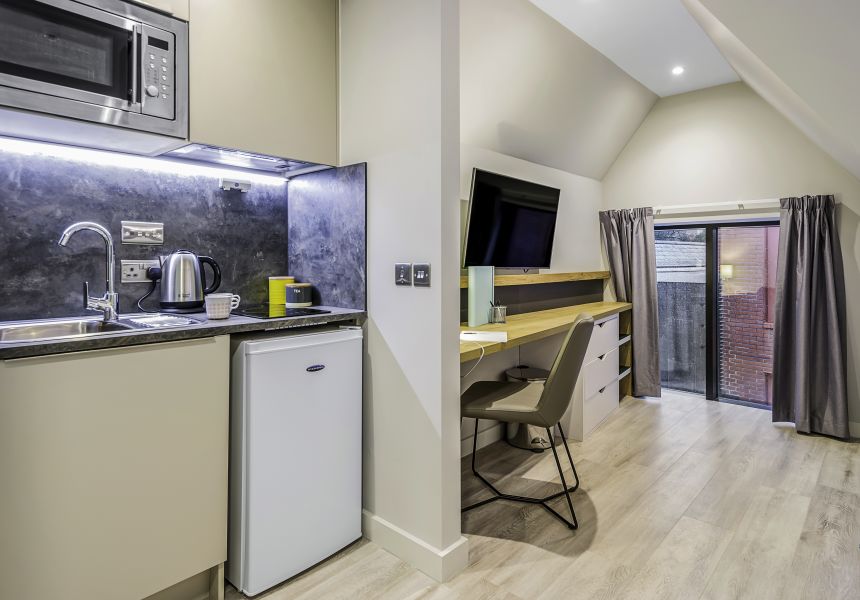 Neo Student Apartment in Lincoln with a Kitchenette at IconInc, Gravity