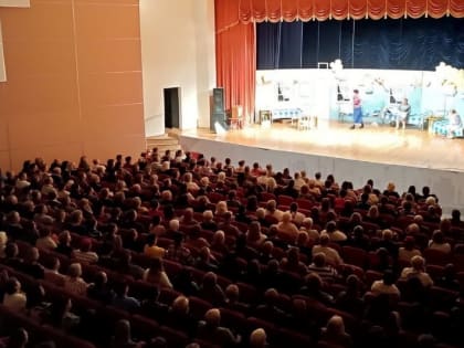 Спектакль камышинского театра в Волгограде собрал полный зал