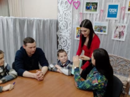 Владимир Путин предложил повысить зарплату медикам с 1 марта