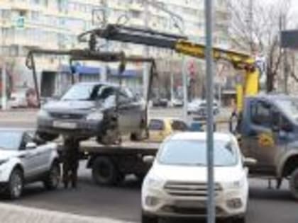 Сегодня в Волгограде прошел очередной рейд по профилактике нарушений правил остановки и стоянки автотранспортных средств