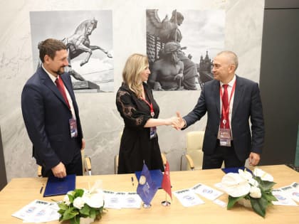 На ПМЭФ-2024 подписано соглашение по развитию волгоградского «Химпрома»
