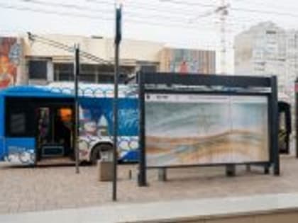 Волгоградские остановки украсили картины местных художников