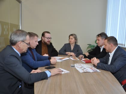 В центре «Мой бизнес» обсудили вопросы взаимодействия бизнеса и власти