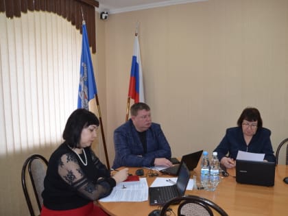 Заседания постоянных комиссий