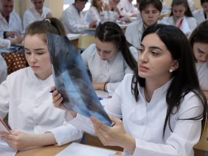 Студенты-ординаторы Волгоградской области начинают практику раньше