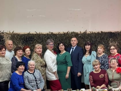 Поздравление «серебряных» волонтёров с международным женским днем!