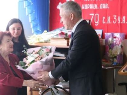 Депутаты поздравили волгоградских общественниц с 8 Марта