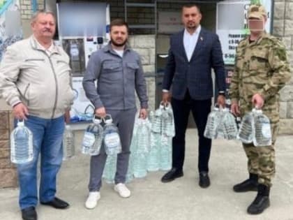 Депутат Иван Селезнев передал для бойцов ОМОН гуманитарный груз