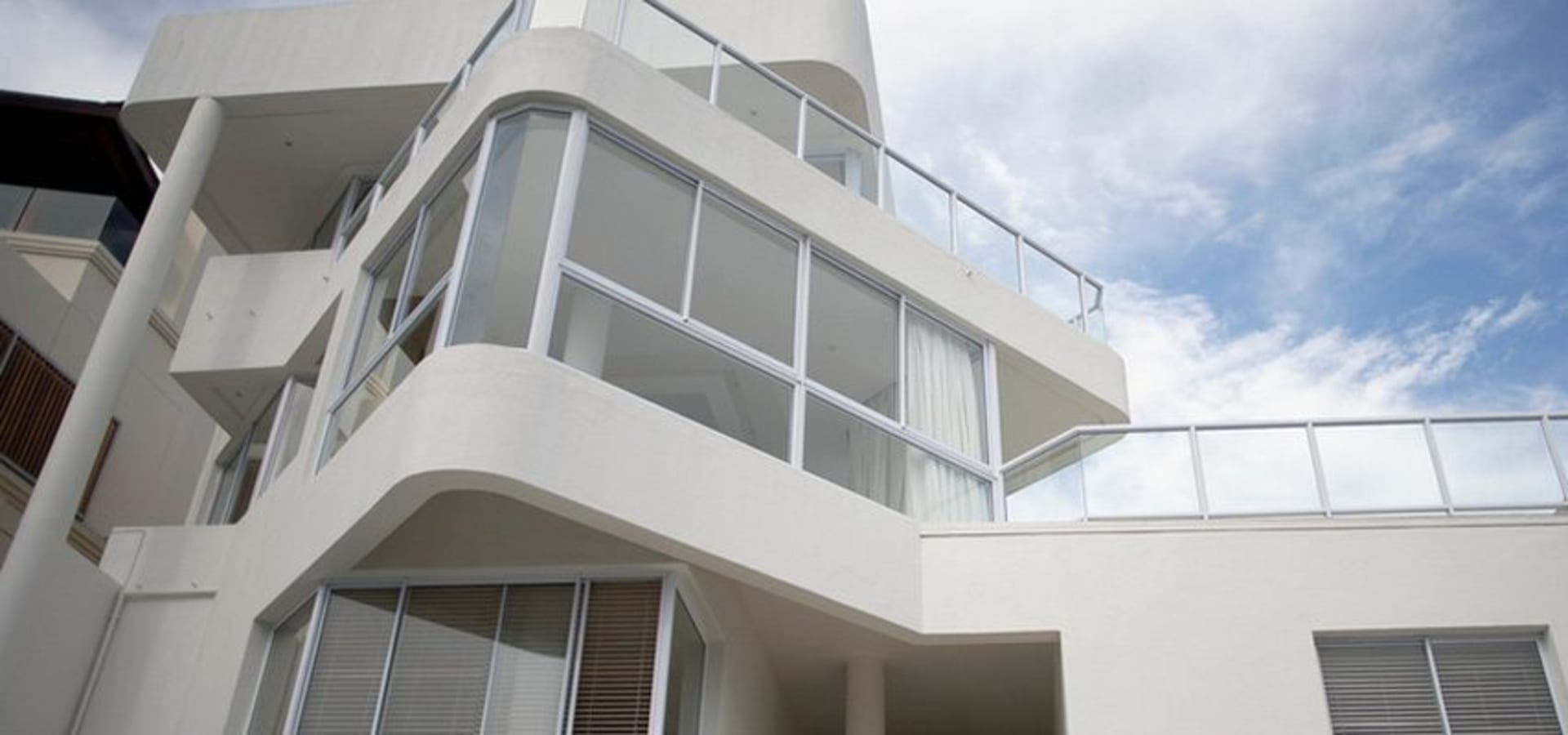 Trabalho 1 - Vidraçaria Golden