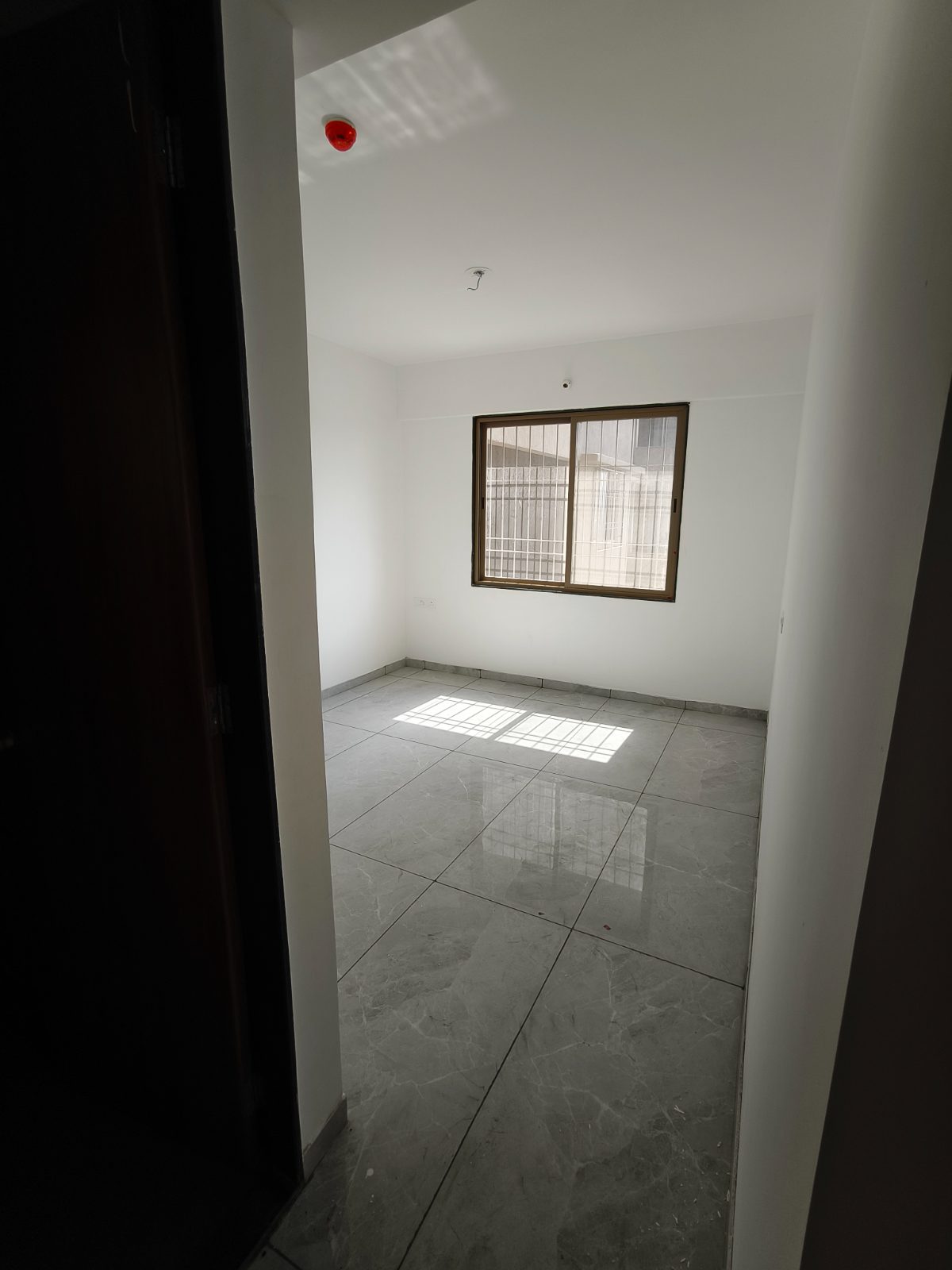 Flat for rent — ₹40,000/mo · RoomPin