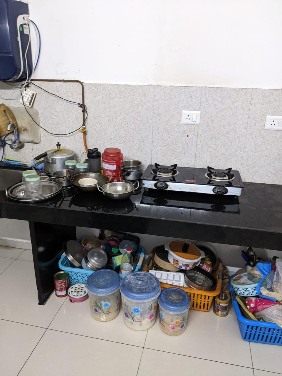 Room for rent in Western Avenue — ₹14,000/mo · RoomPin