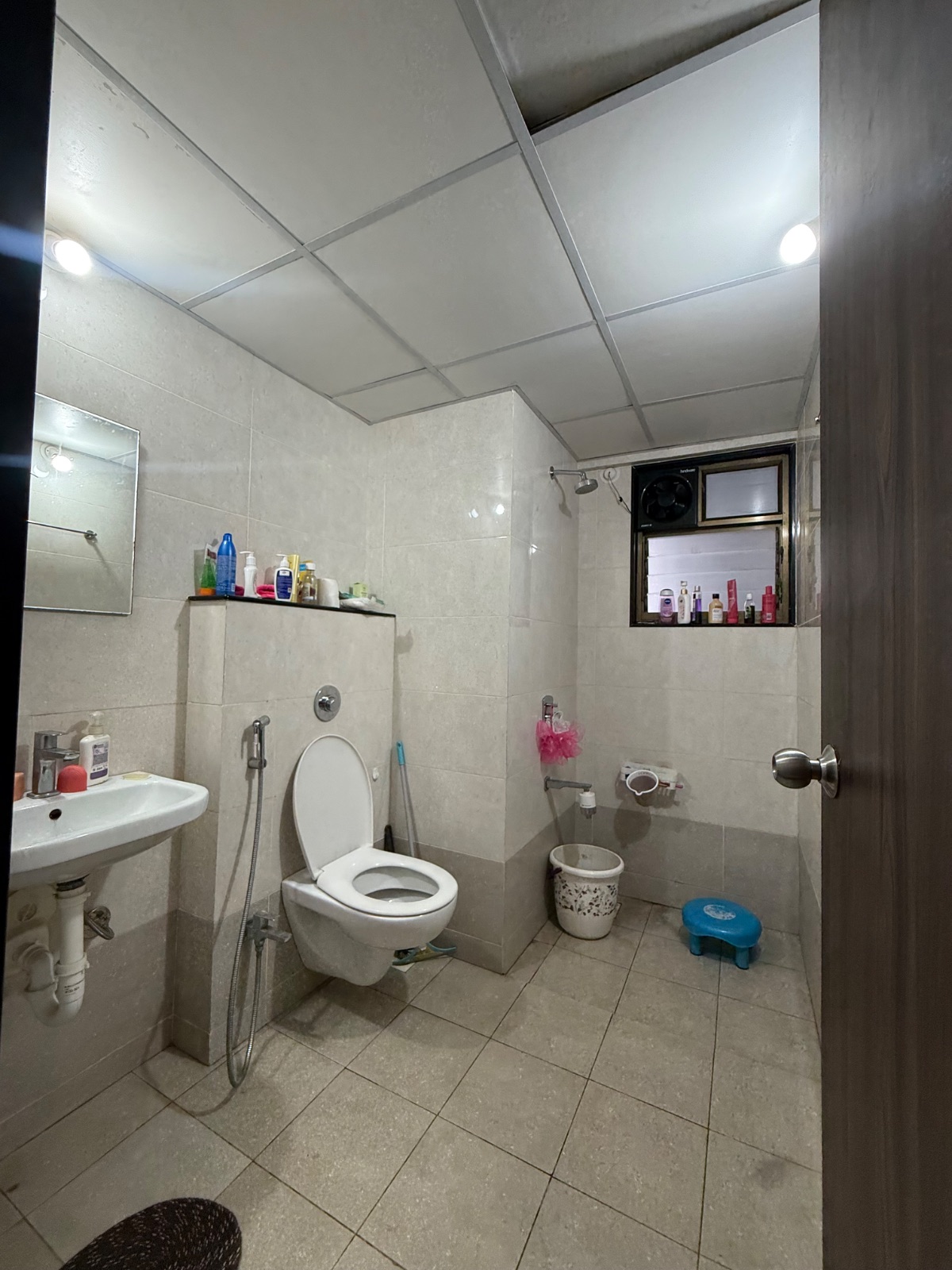 Room for rent in Blue Ridge Approach — ₹18,250/mo · RoomPin