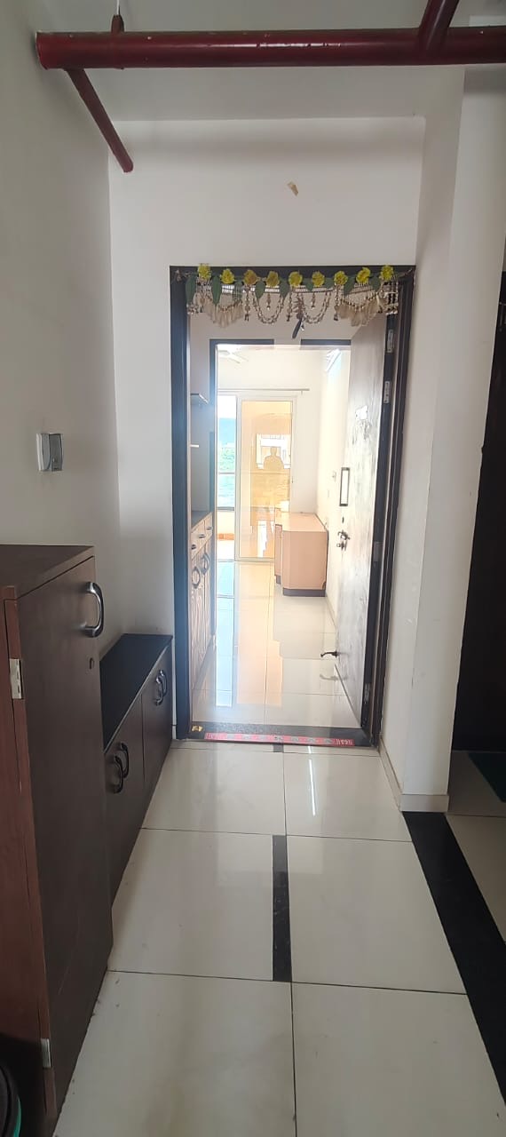 Flat for rent — ₹32,000/mo · RoomPin