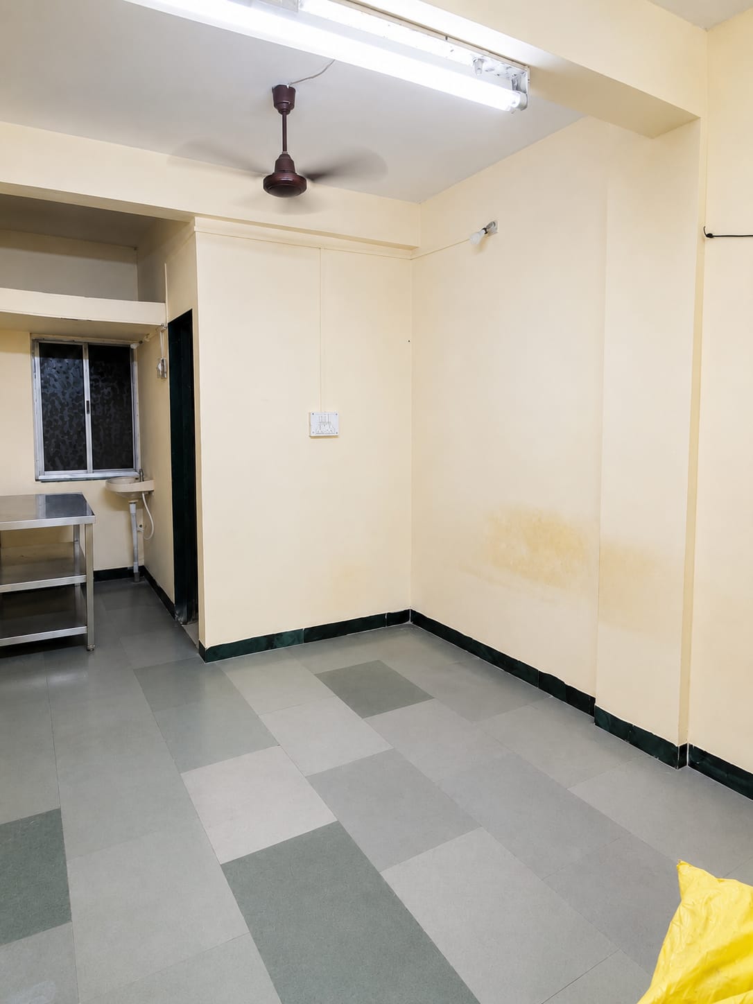 Room for rent in Datta Mandir Rd — ₹10,000/mo · RoomPin