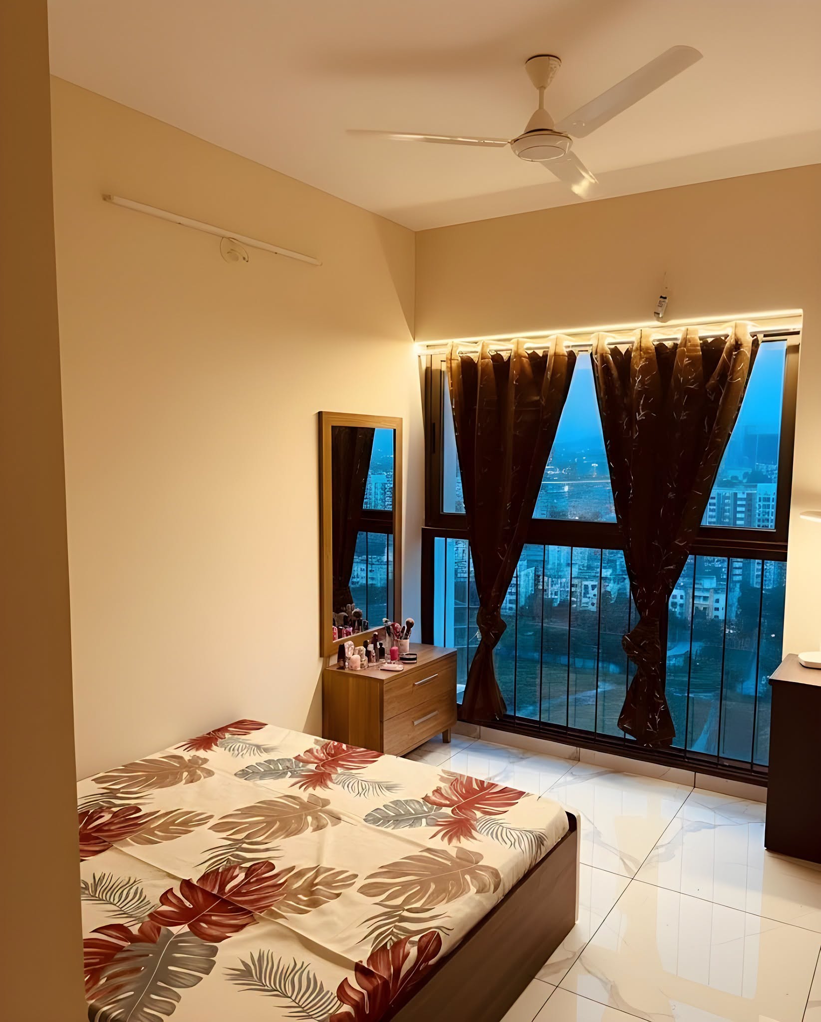 Bed for rent in Vivaan Luxury PG Rd — ₹9,000/mo · RoomPin