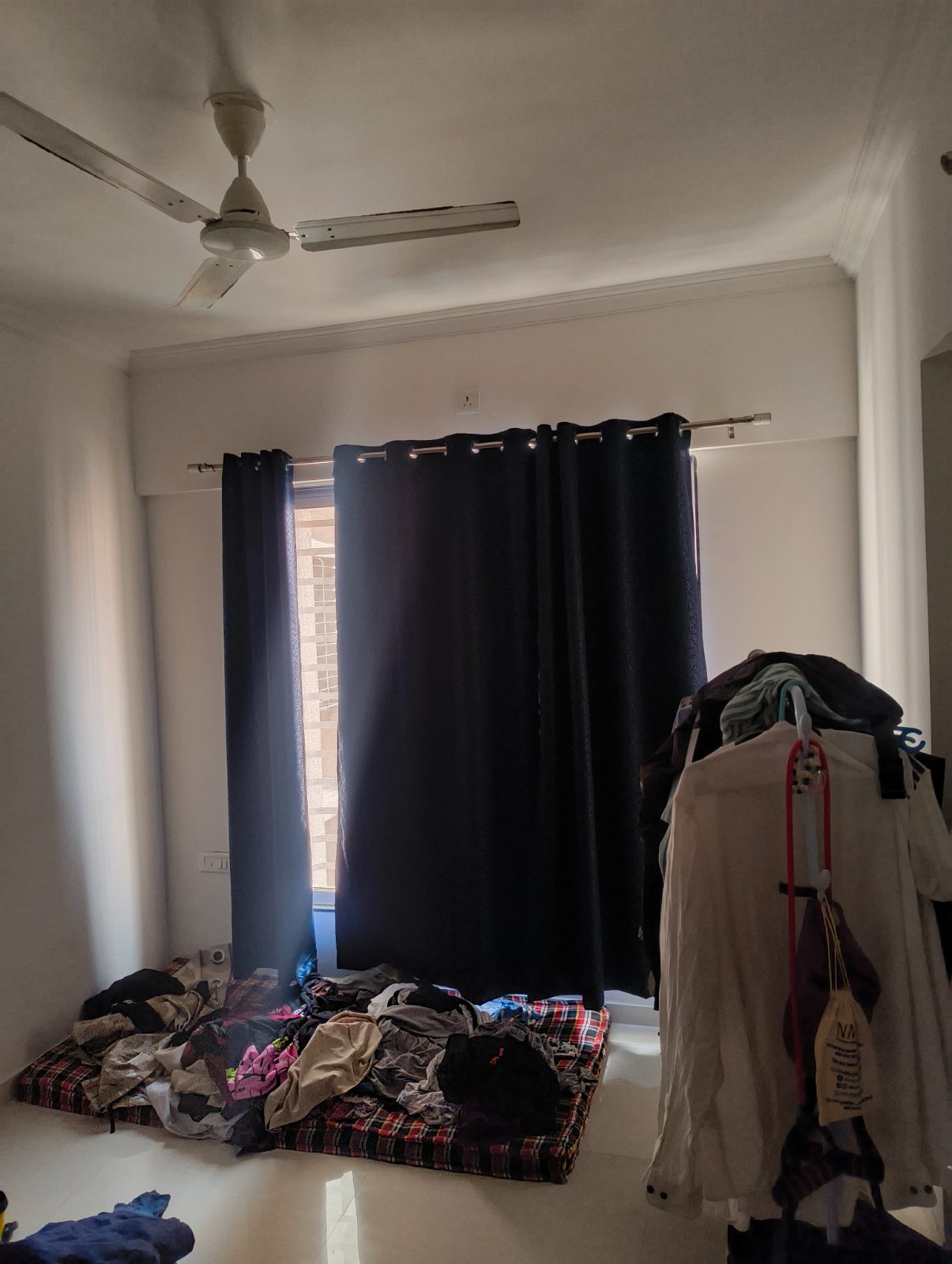 Room for rent — ₹12,000/mo · RoomPin