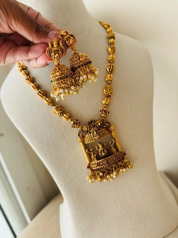 Antique Long Devi Haram thumbnail 2