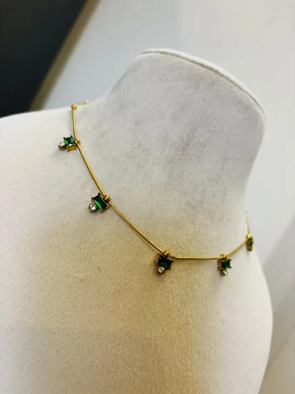 Minimal green stone necklace thumbnail 3