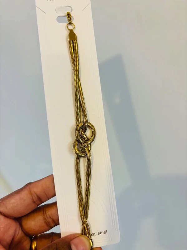 Golden Knot Snake Chain thumbnail 3
