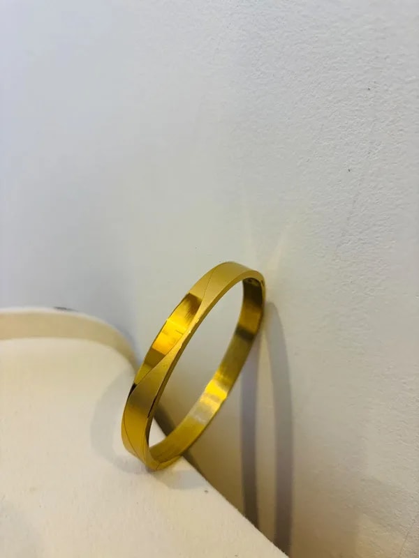 Men's Classic Gold thumbnail 3