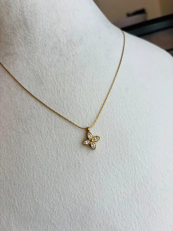 Mini Petal Necklace thumbnail 2