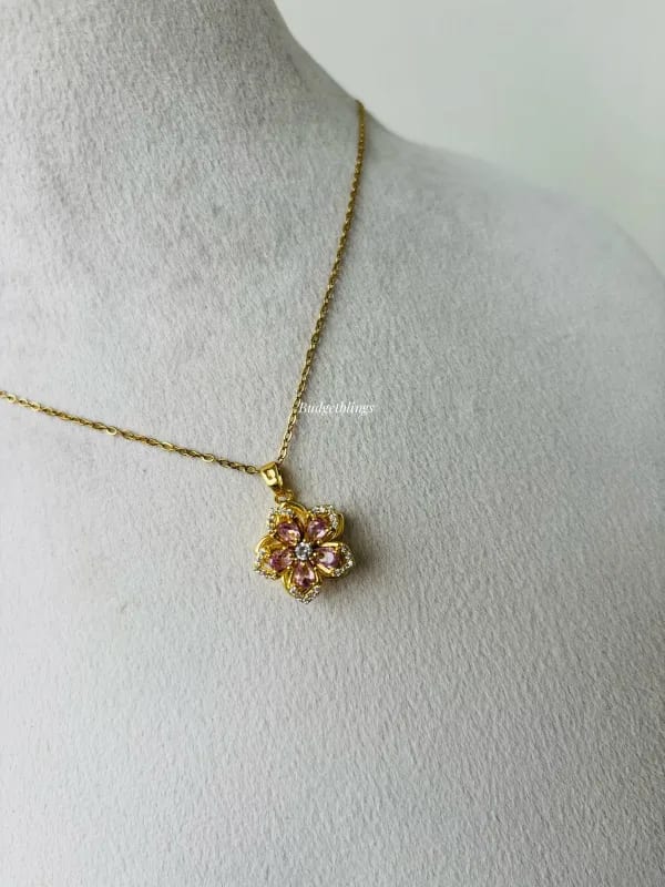 Rotating Flower Pendant Necklace thumbnail 3