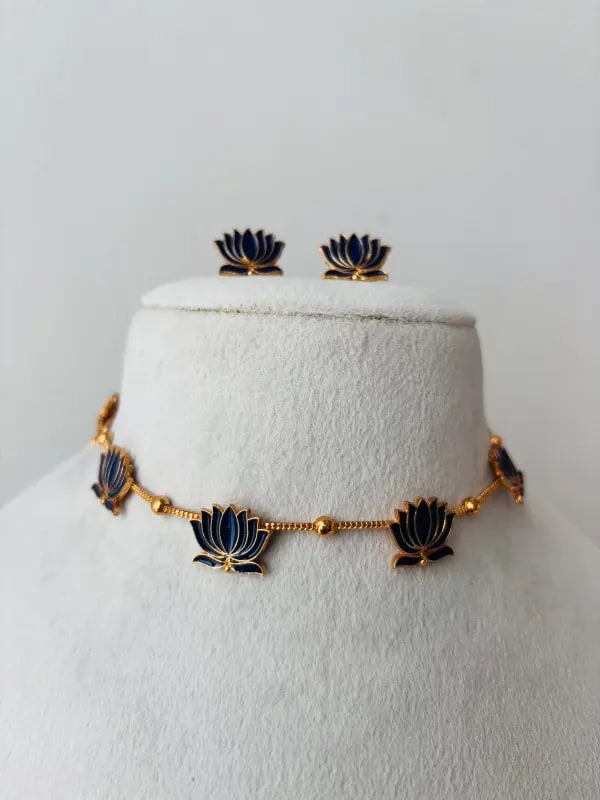 Lotus Necklace thumbnail 5