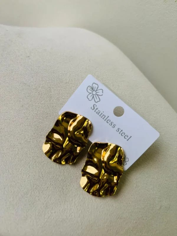 Golden Ripple Studs