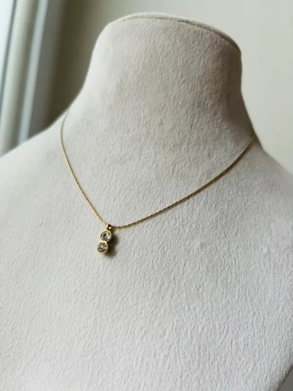 Double Crystal Drop Dainty Necklace - Kiyu Ziyu