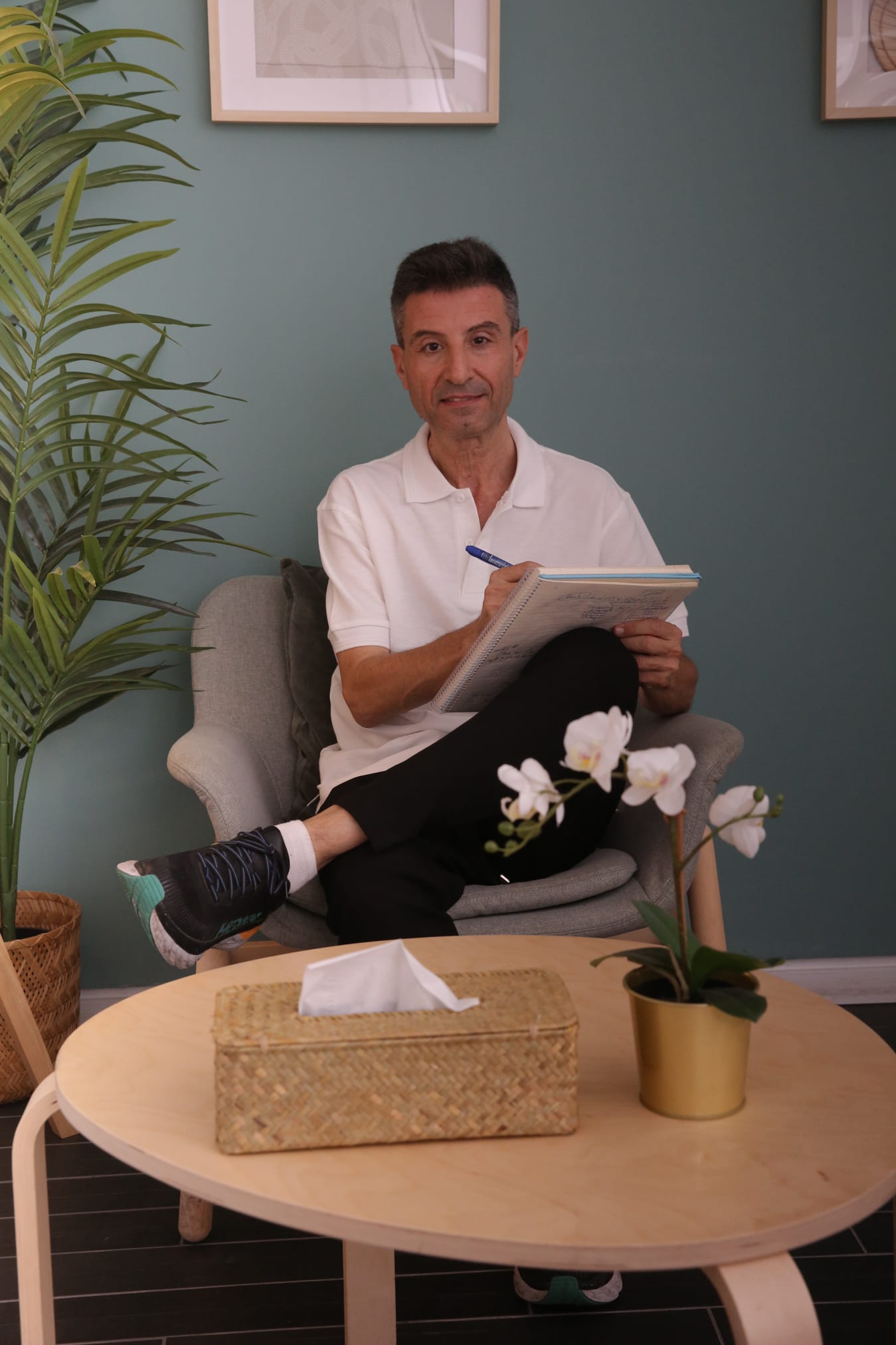 Profile image of יובל וואלה פישר- מטפל במגע