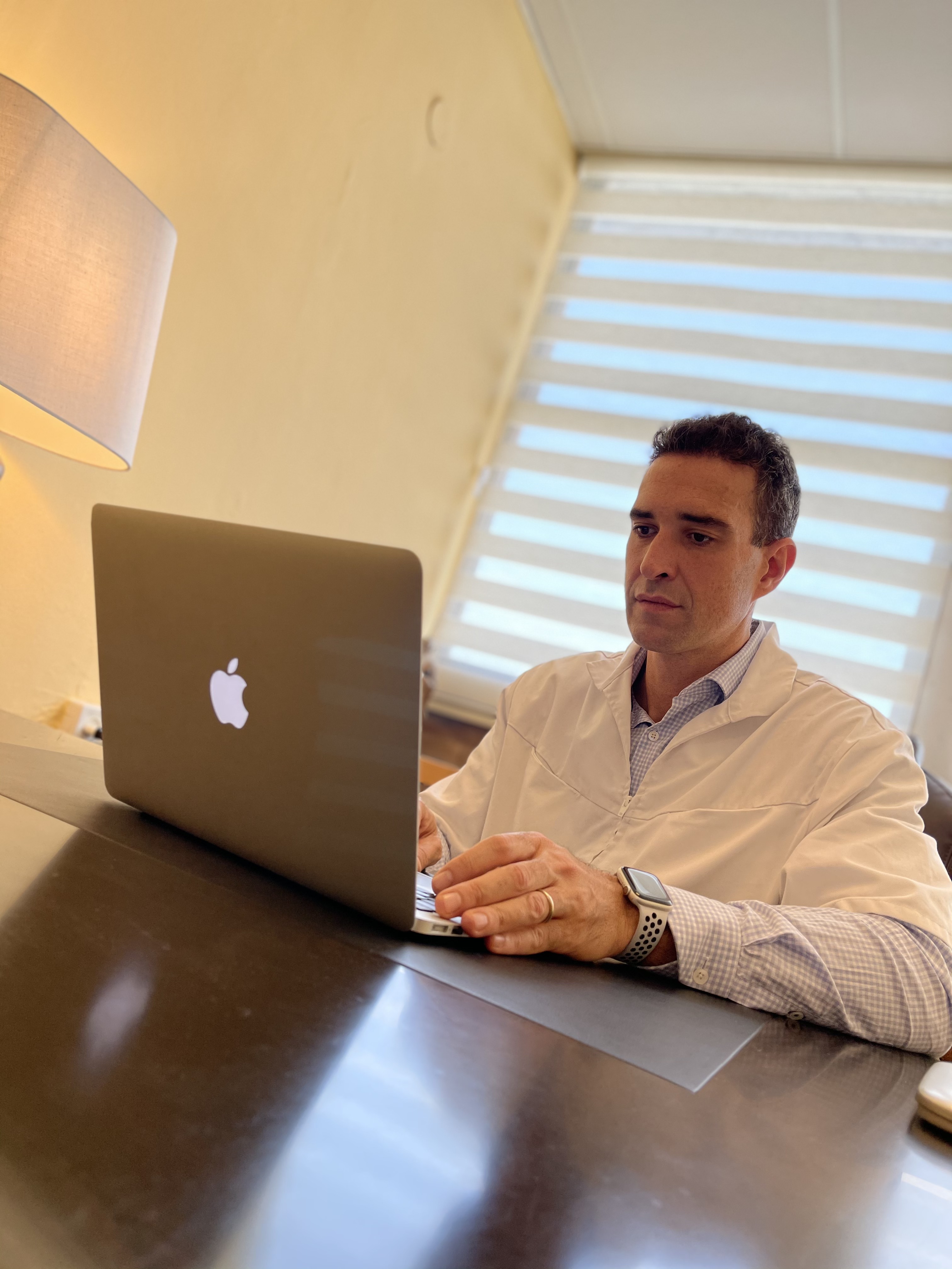 רונן רוזנבלט-ניר - דיקור סיני image 2