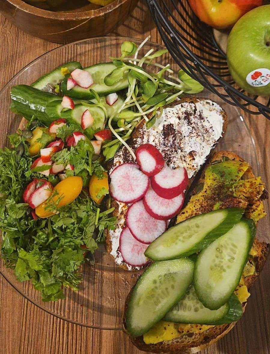 יובל אקהויס רפואה שלמה בגוף ובנפש image 2