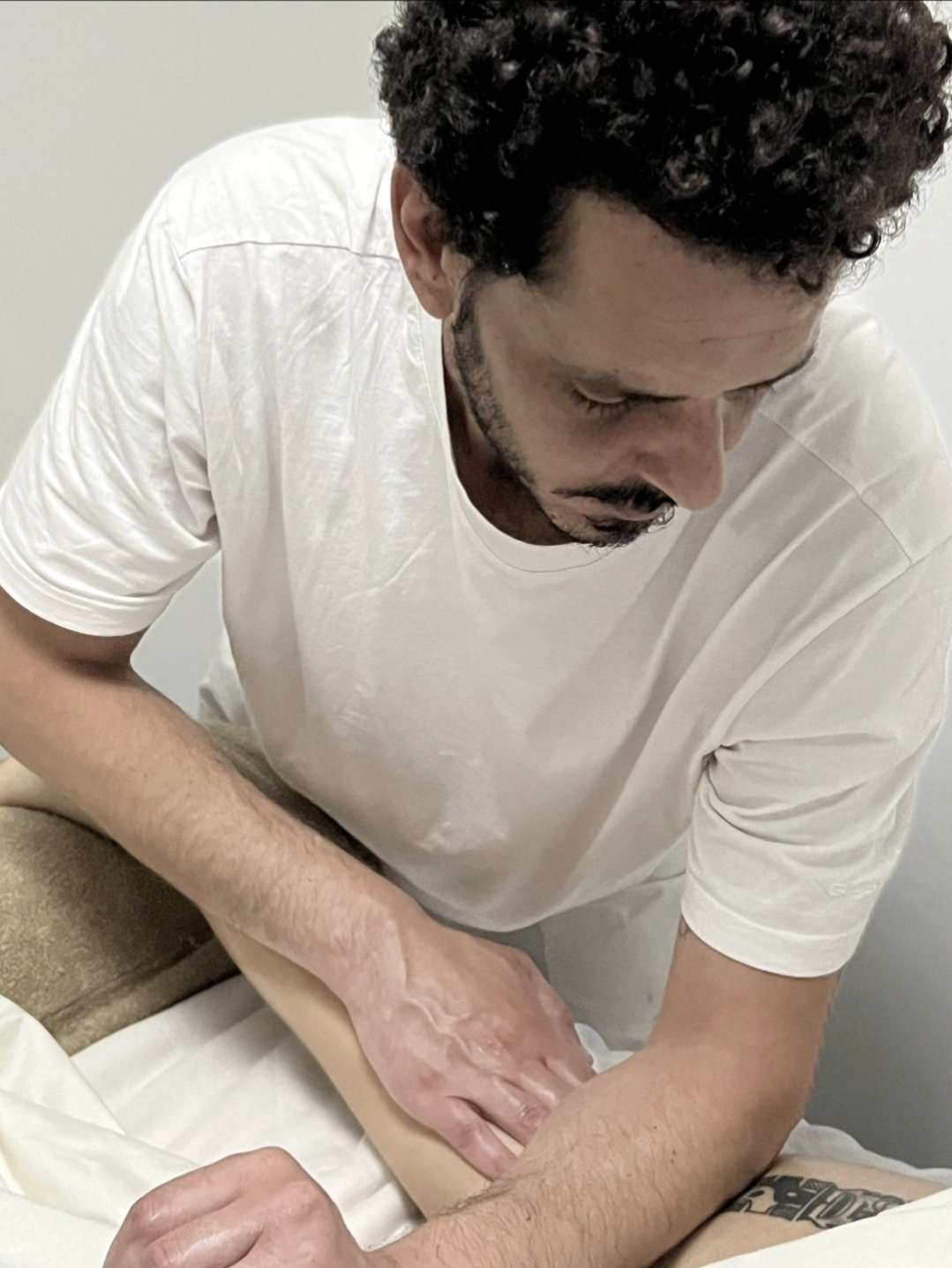 משה עמר - עיסוי רפואי image 4