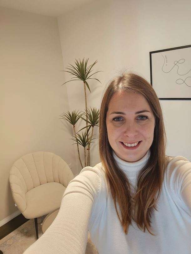 אנה בטש - להאיר את הדרך image 3