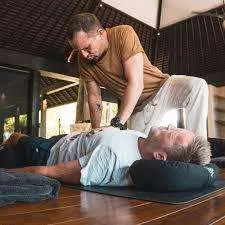 יונתן יושע מרכז BE FREE image 3