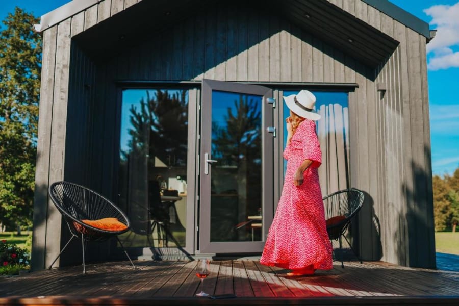 Pazust Priedēs | Pine Retreat — Lakeside Serenity
