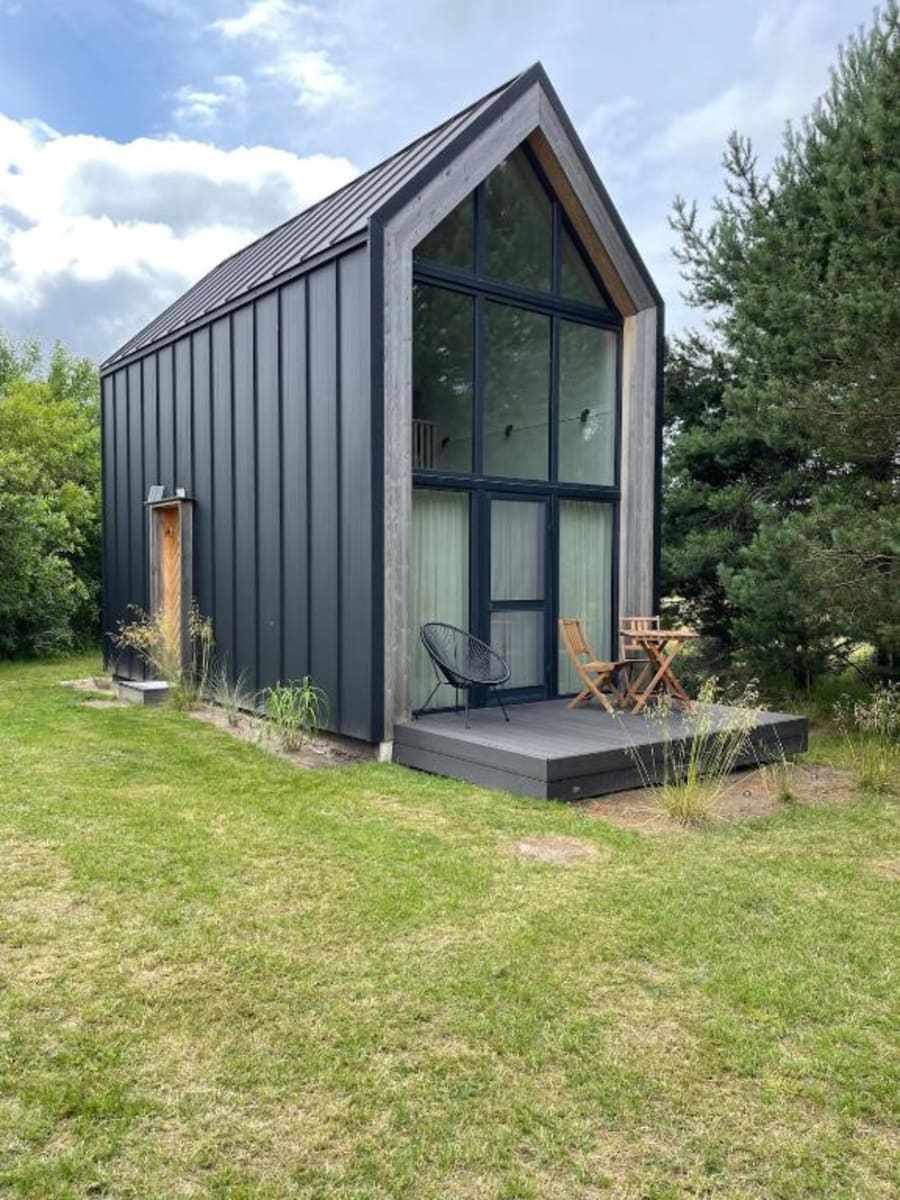 Tiny cabin Pitrõg — Coastal Solitude in a Latvian Haven