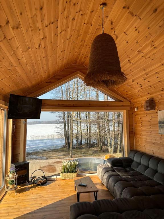 Jack Namai — Ezermalā oāze Lietuvā — 3