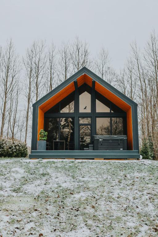 Sniegi Design - Sauna & Jaccuzzi — Latvian Forest Retreat with Private Wellness