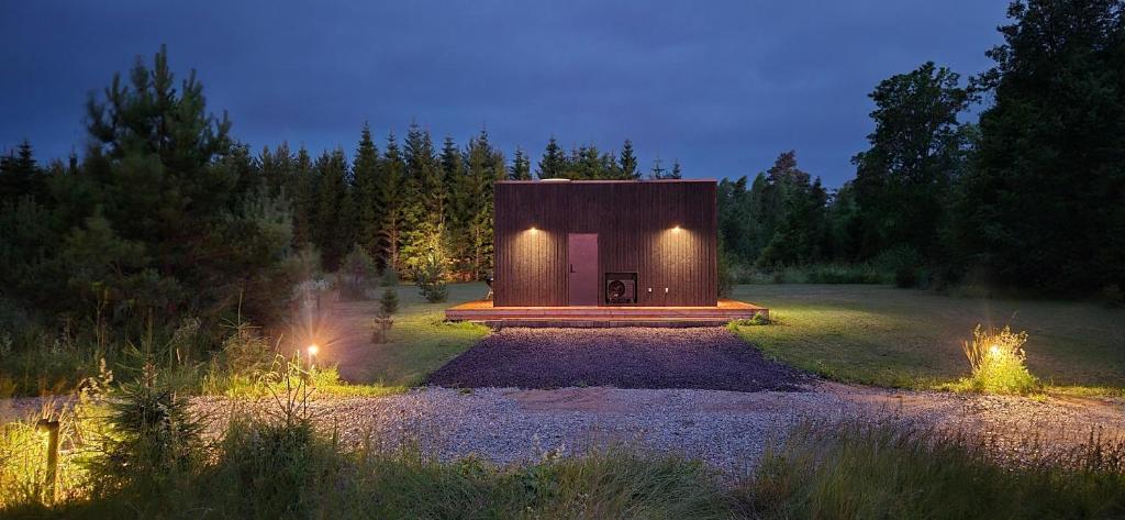 Paus — Kernu's Quiet Design Cabin