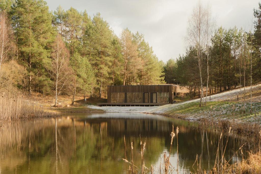 Aušrinės — Lakeside Serenity in Dzūkija
